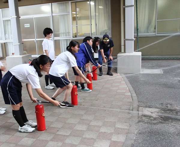 060918 高１防災訓練 (15).JPG